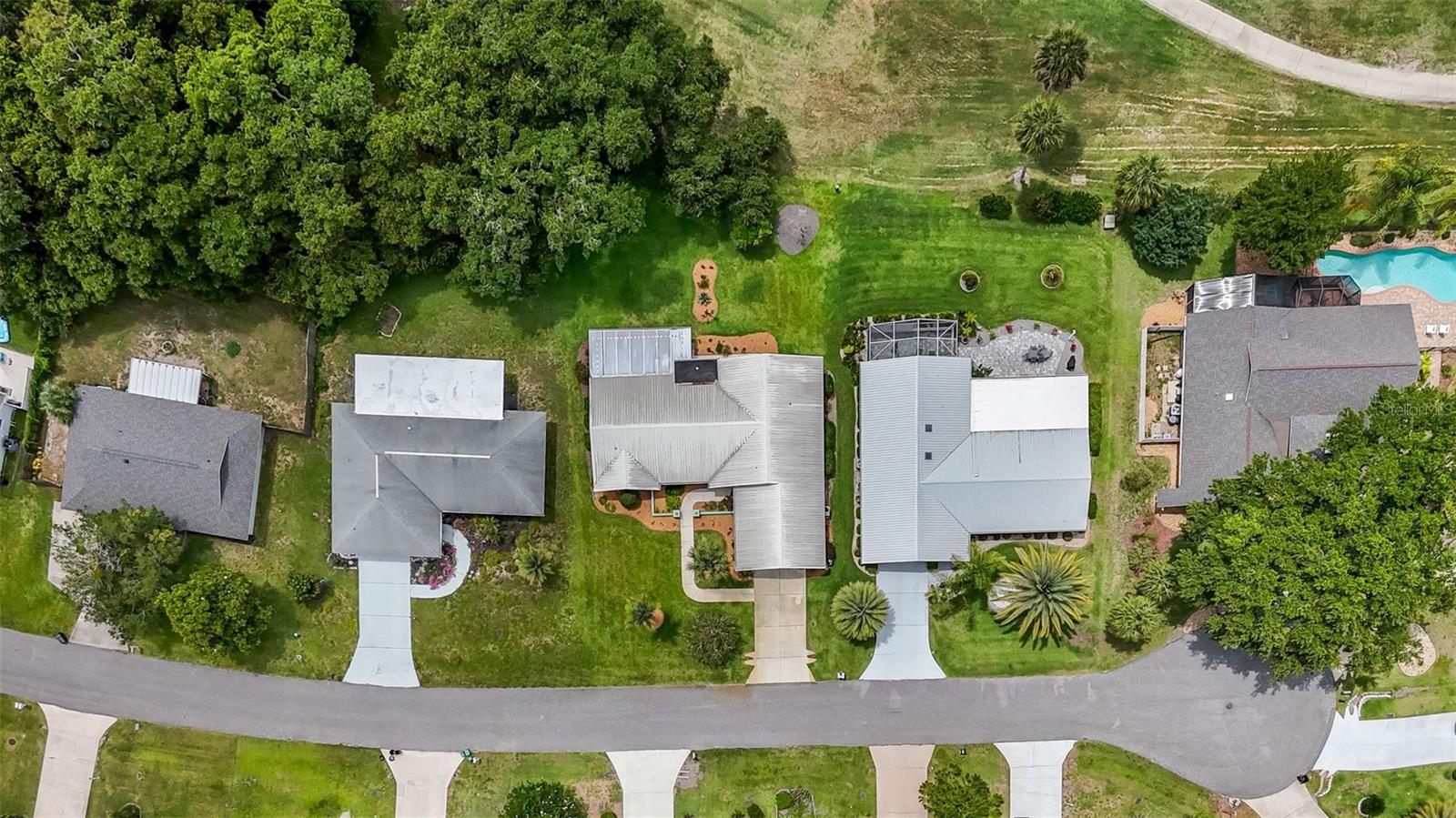 LAKE FOREST & LAKE FOREST NORTH - Residential