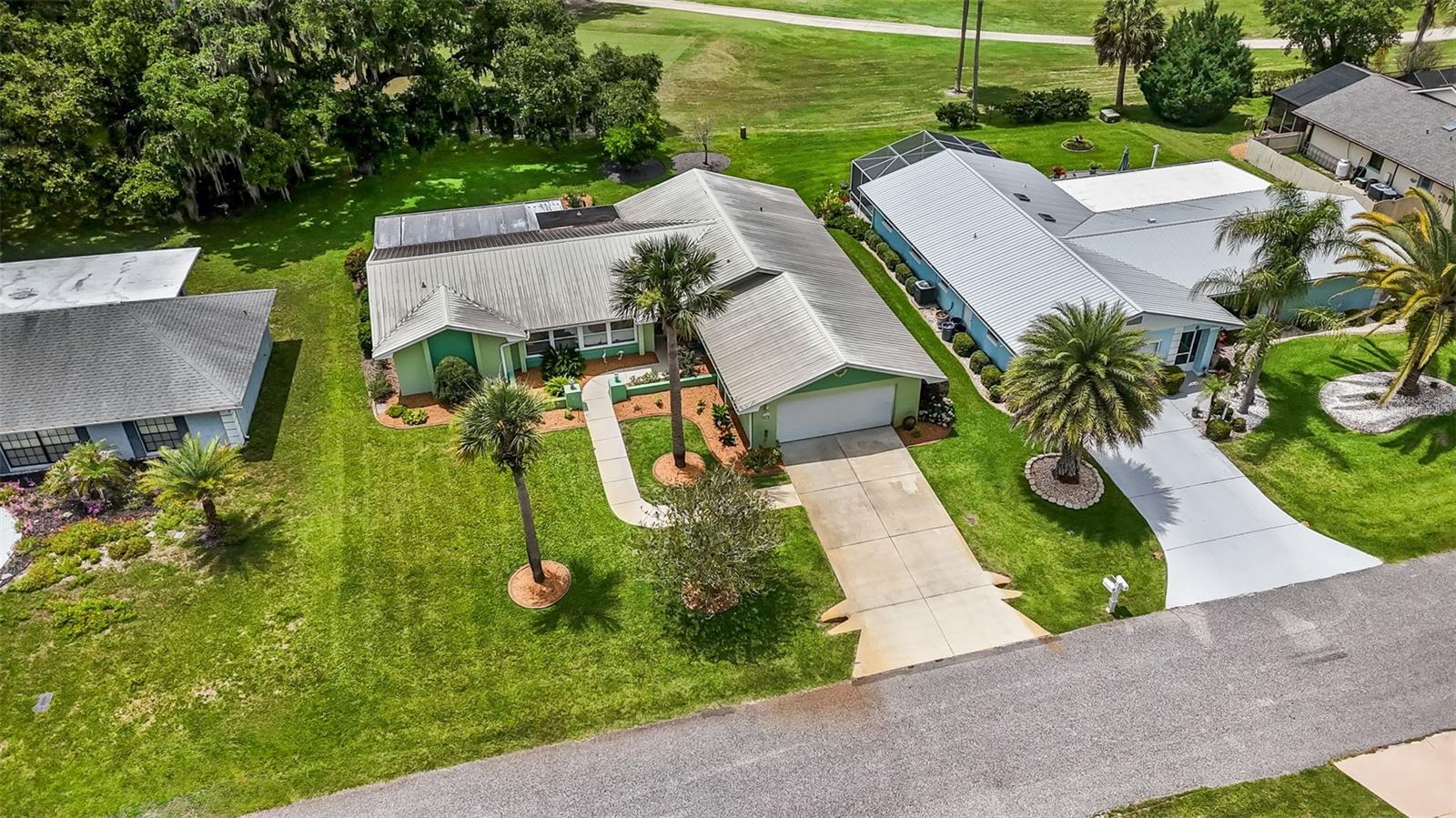 LAKE FOREST & LAKE FOREST NORTH - Residential