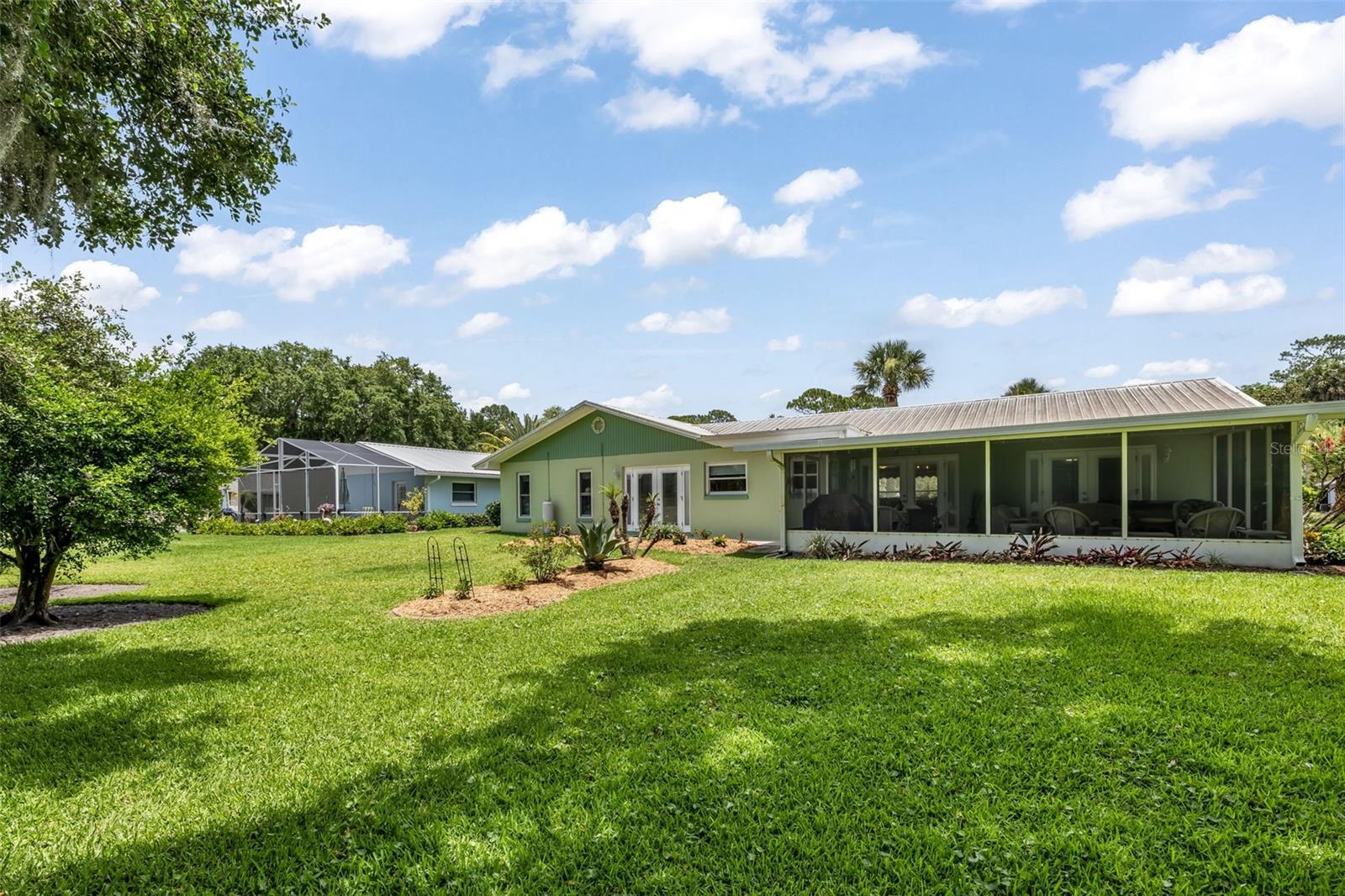 LAKE FOREST & LAKE FOREST NORTH - Residential