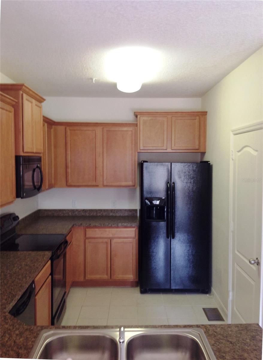 JEFFERSON GREEN AT ANTHEM PARK CONDO PH 21 - Residential Lease