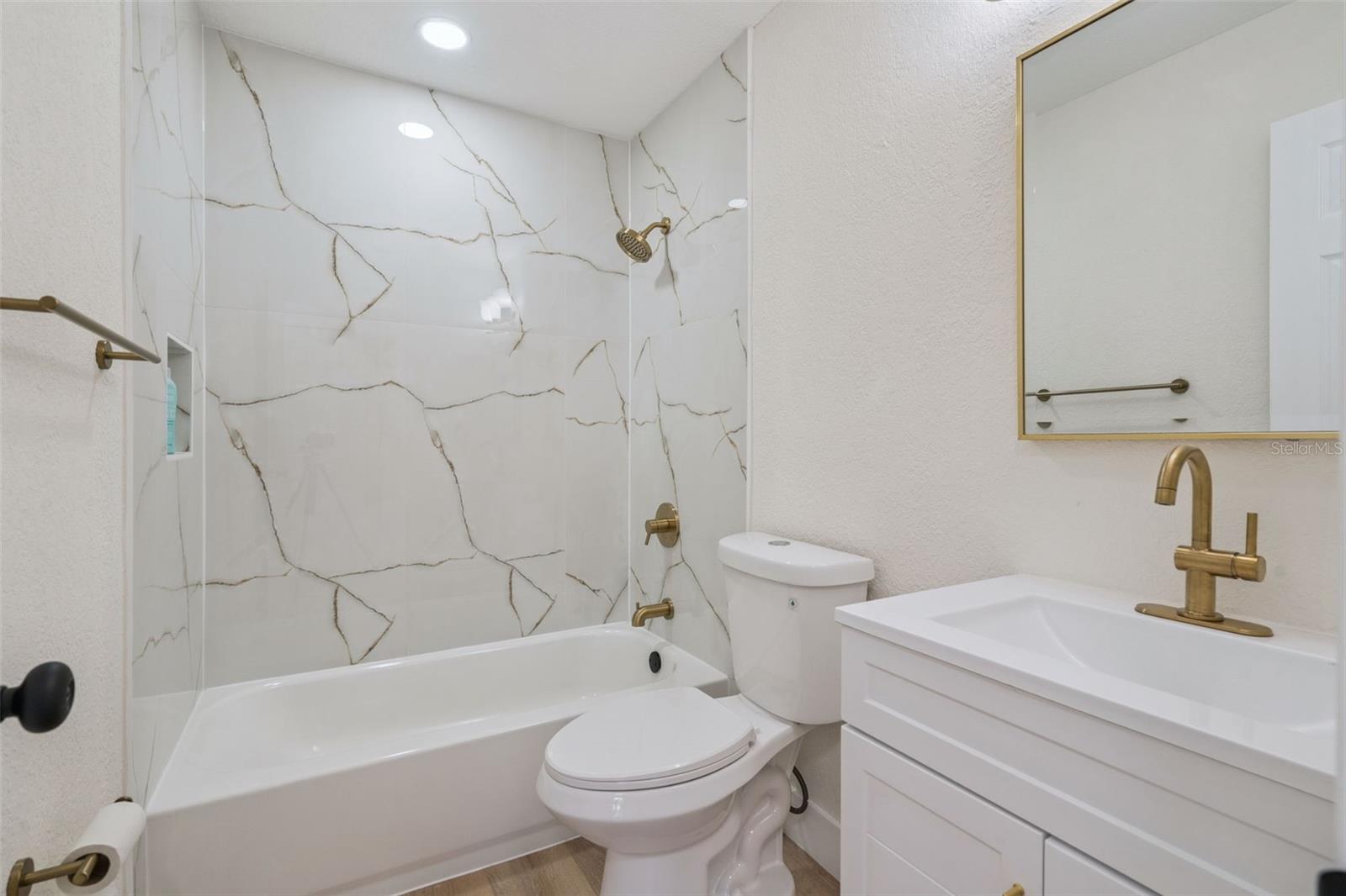 DELTONA LAKES UNIT 71 - Residential