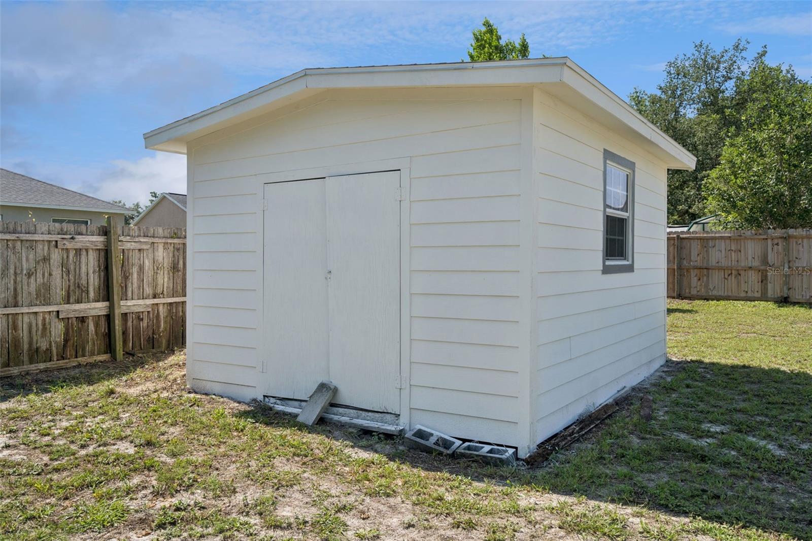 DELTONA LAKES UNIT 71 - Residential