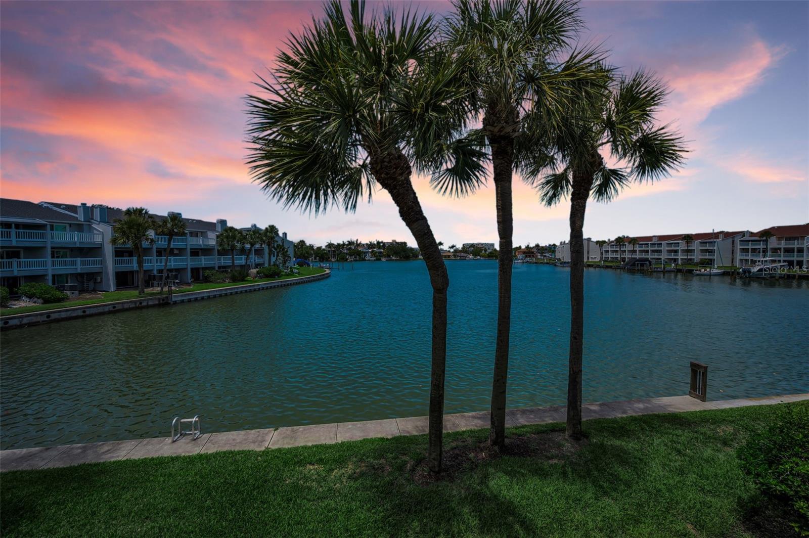 CAPRI HARBOR CONDO - Residential