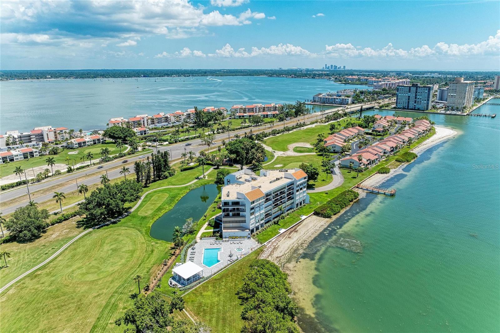 VISTA DE ORA PLAYA ESCONDIDA - Residential