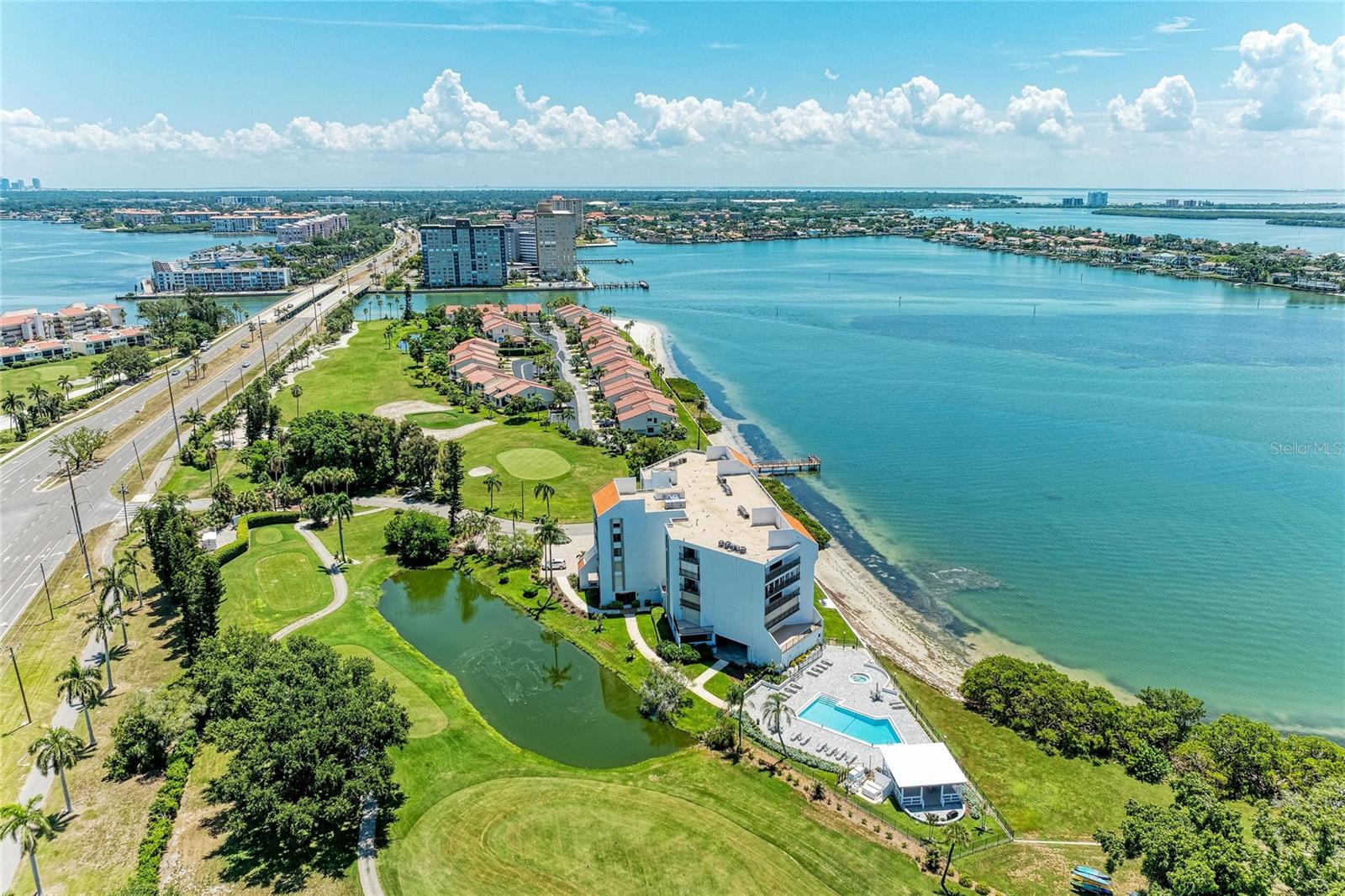 VISTA DE ORA PLAYA ESCONDIDA - Residential