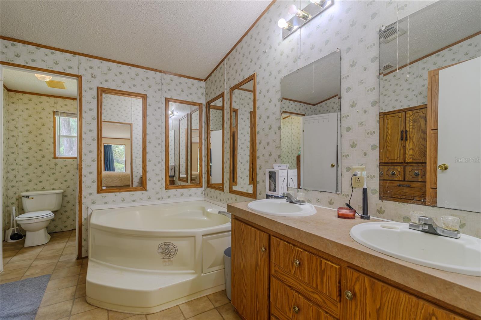 GIF CLARK GRANT - Residential