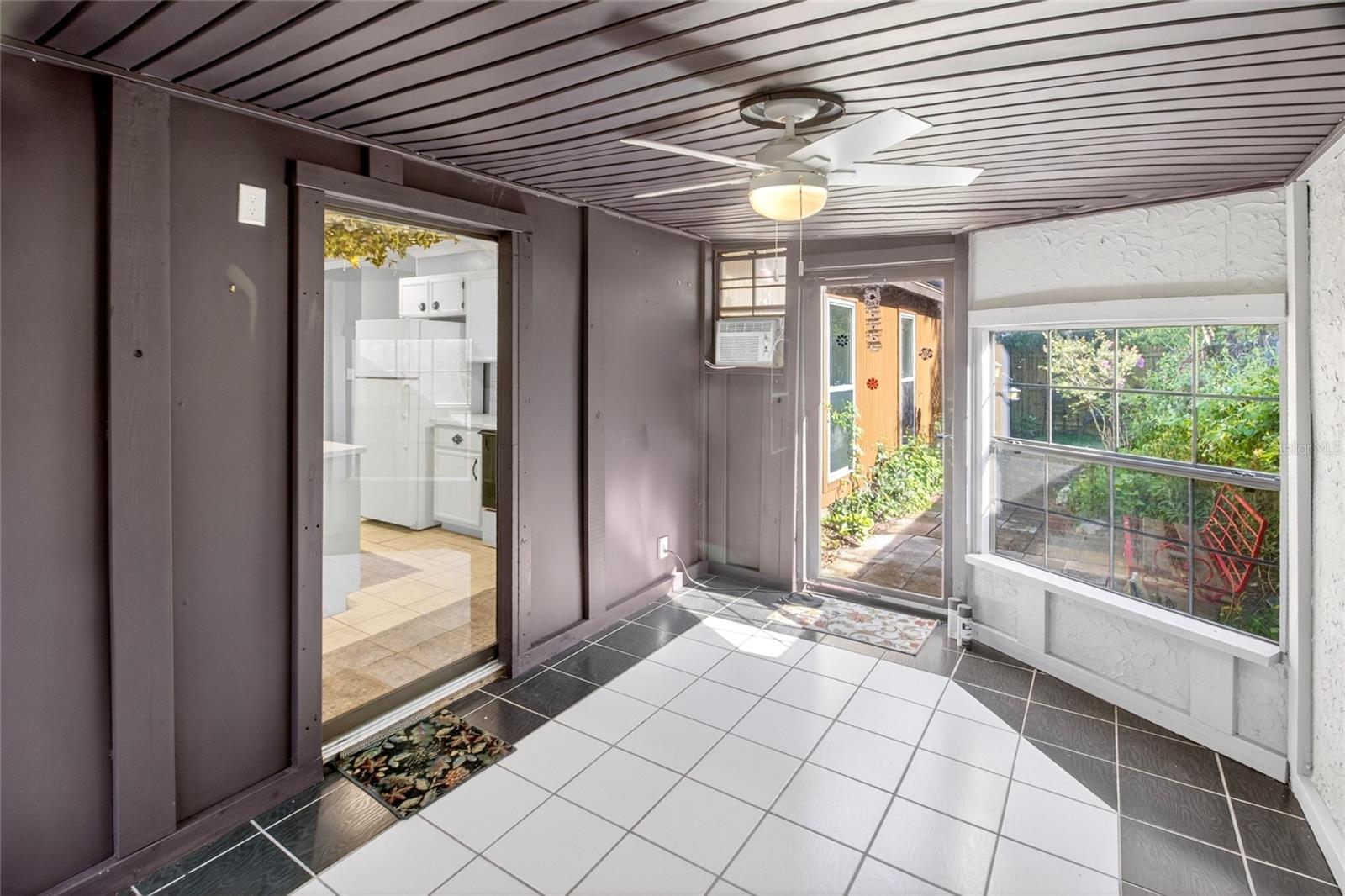 LA JOLLA 200 - Residential