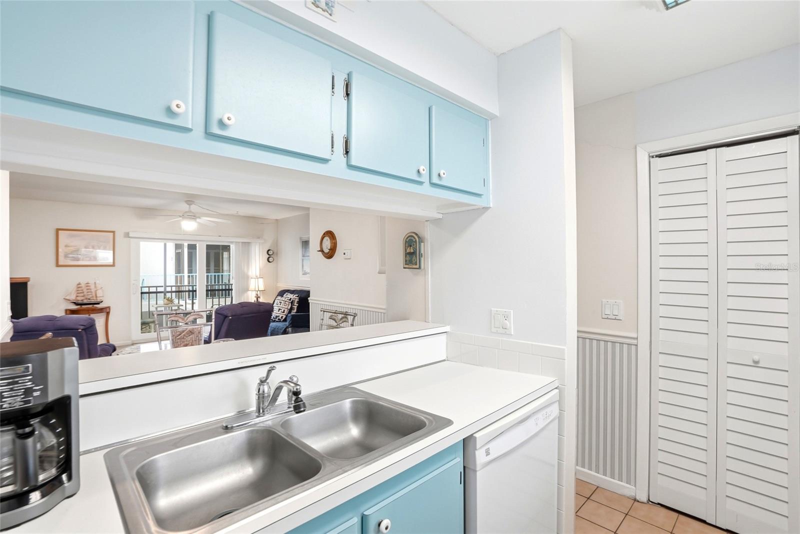 MADEIRA BEACH YACHT CLUB CONDO - Residential