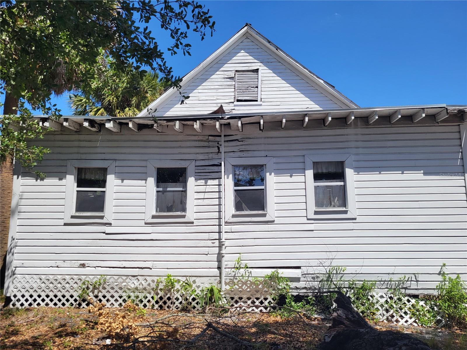 BOUTON & SKINNERS ADD - Commercial Sale