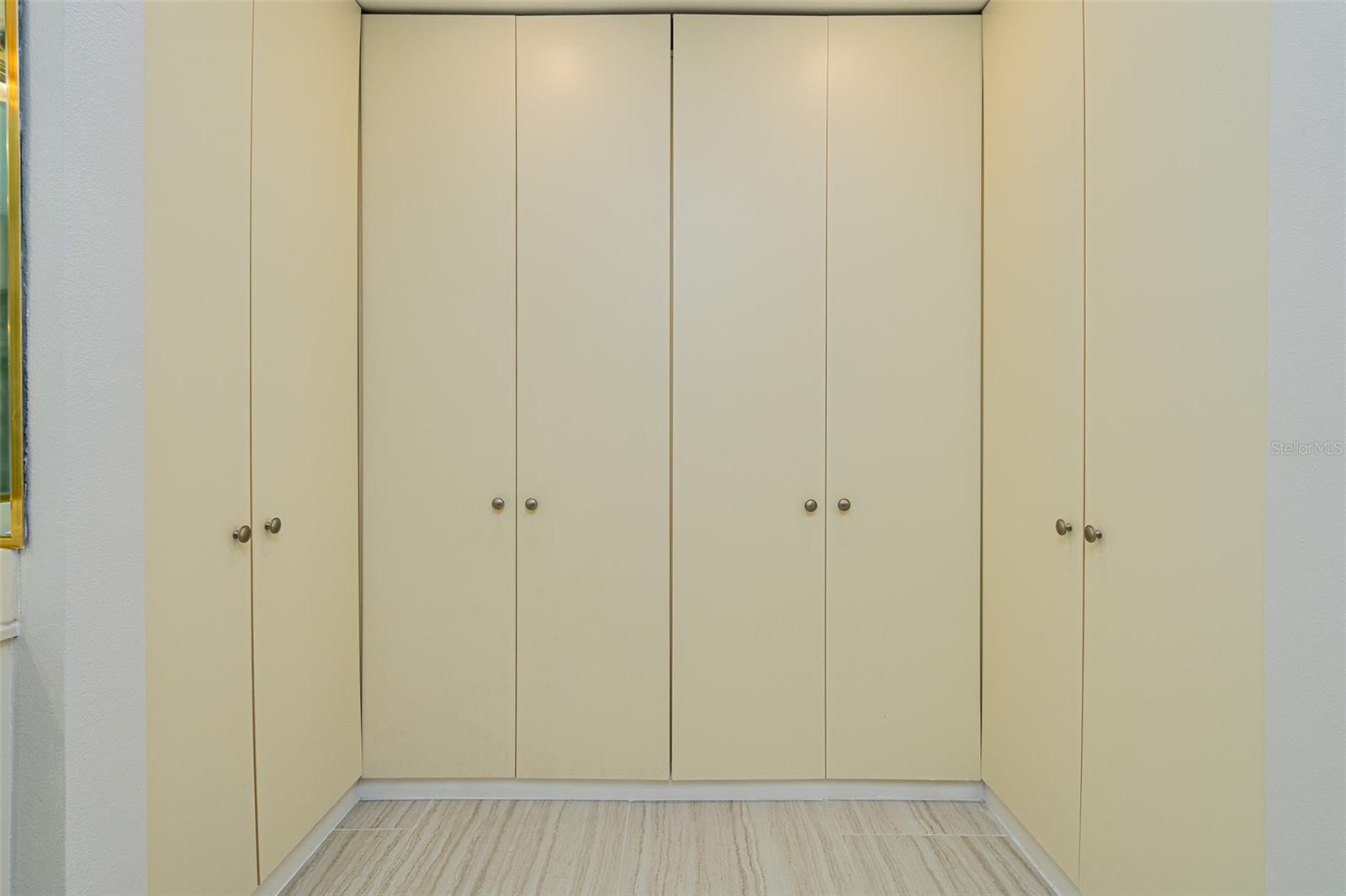 ALIKI FORUM - Residential