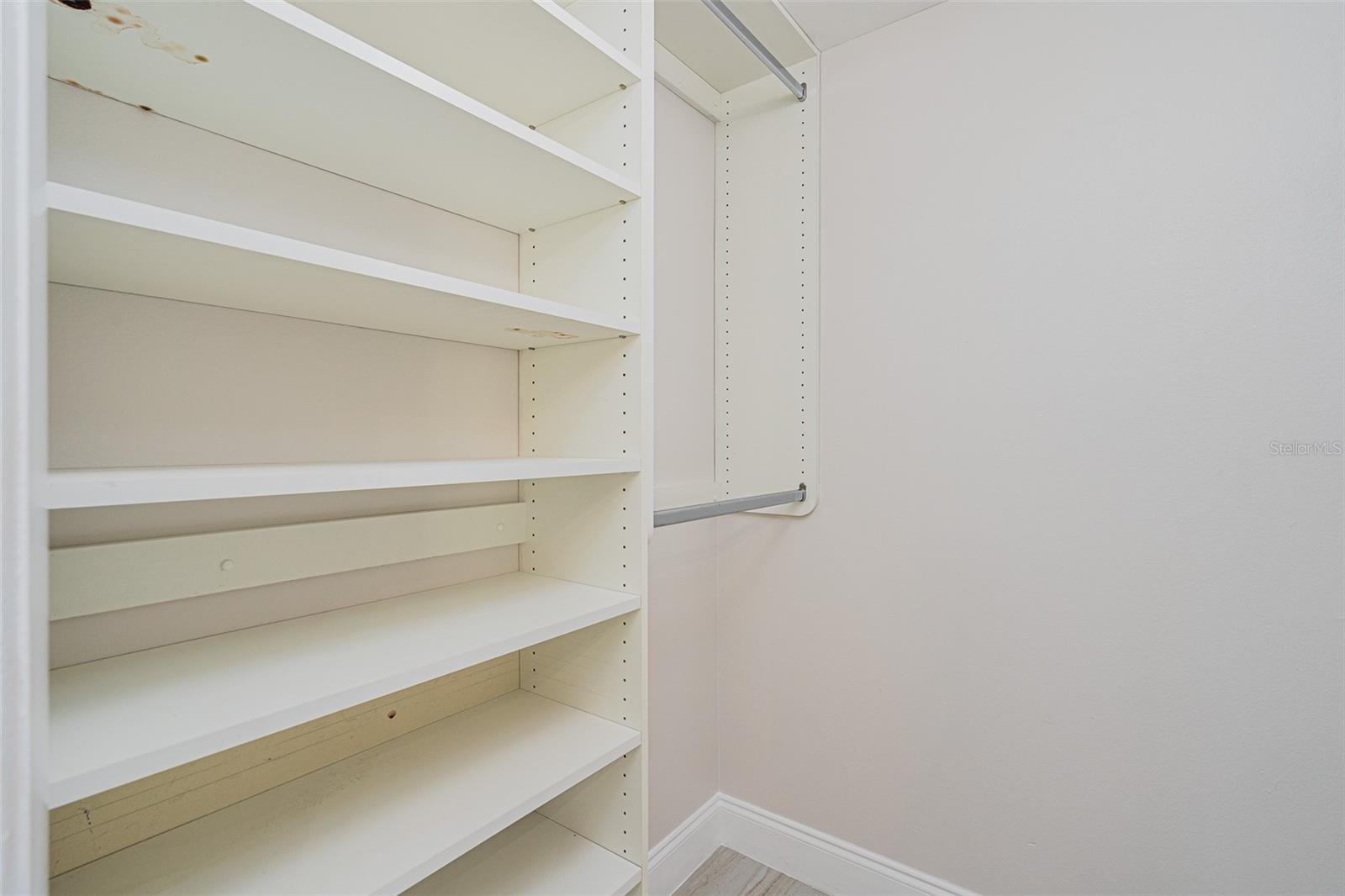 ALIKI FORUM - Residential