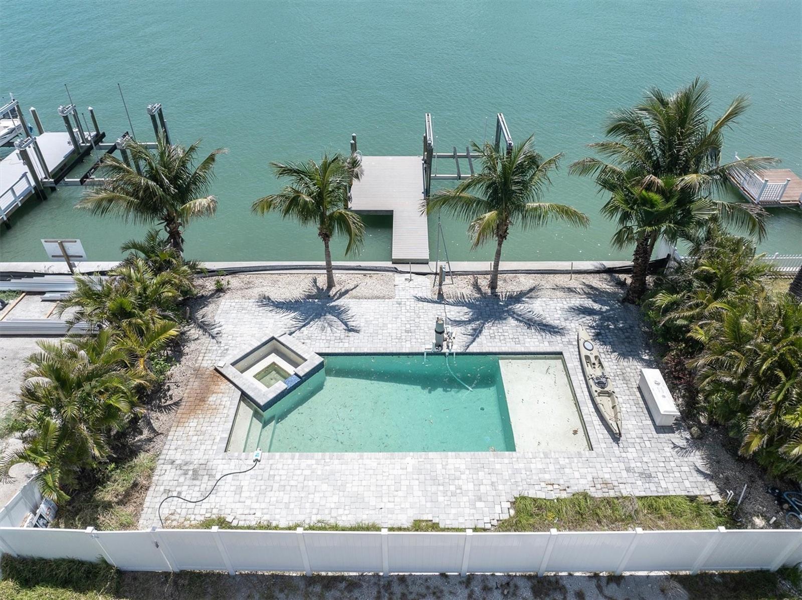 CRYSTAL ISLAND - Residential