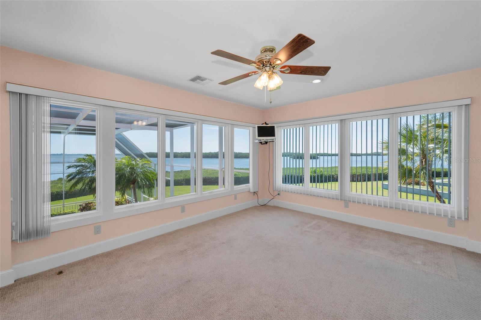 BRAESIDE PLACE - Residential