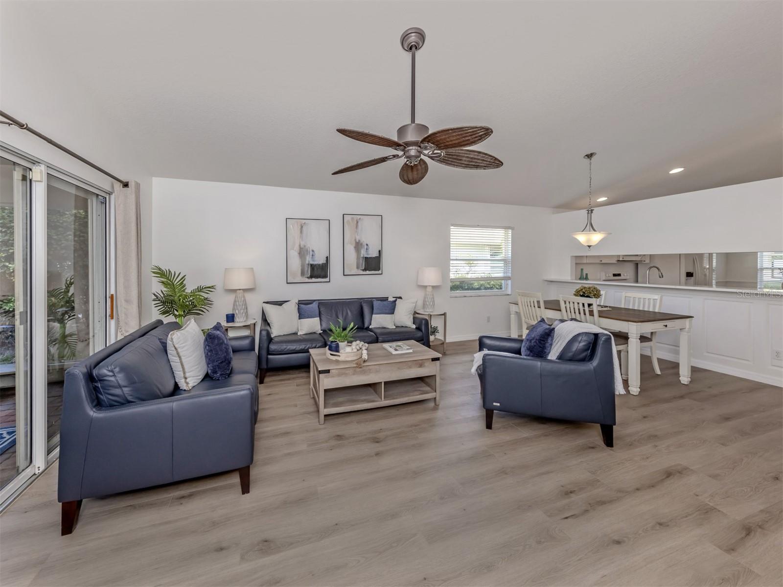 ASHLEY OAKS - Residential