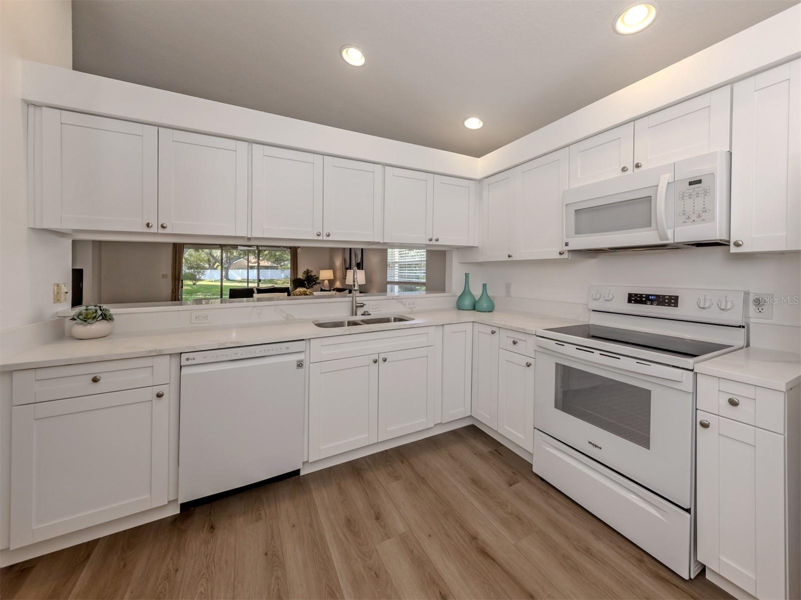 ASHLEY OAKS - Residential