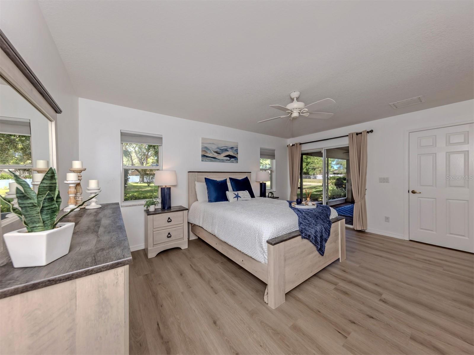 ASHLEY OAKS - Residential