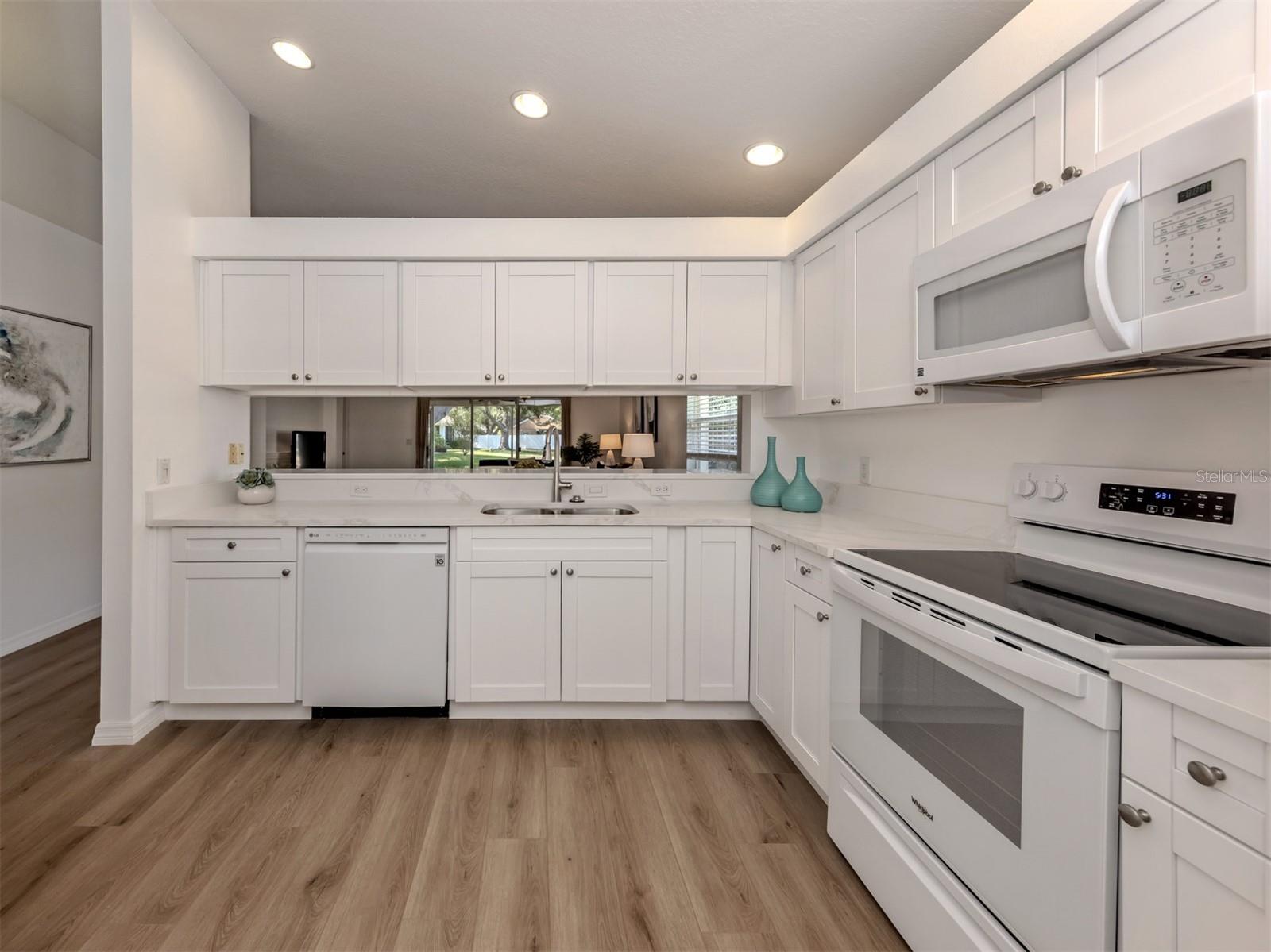 ASHLEY OAKS - Residential