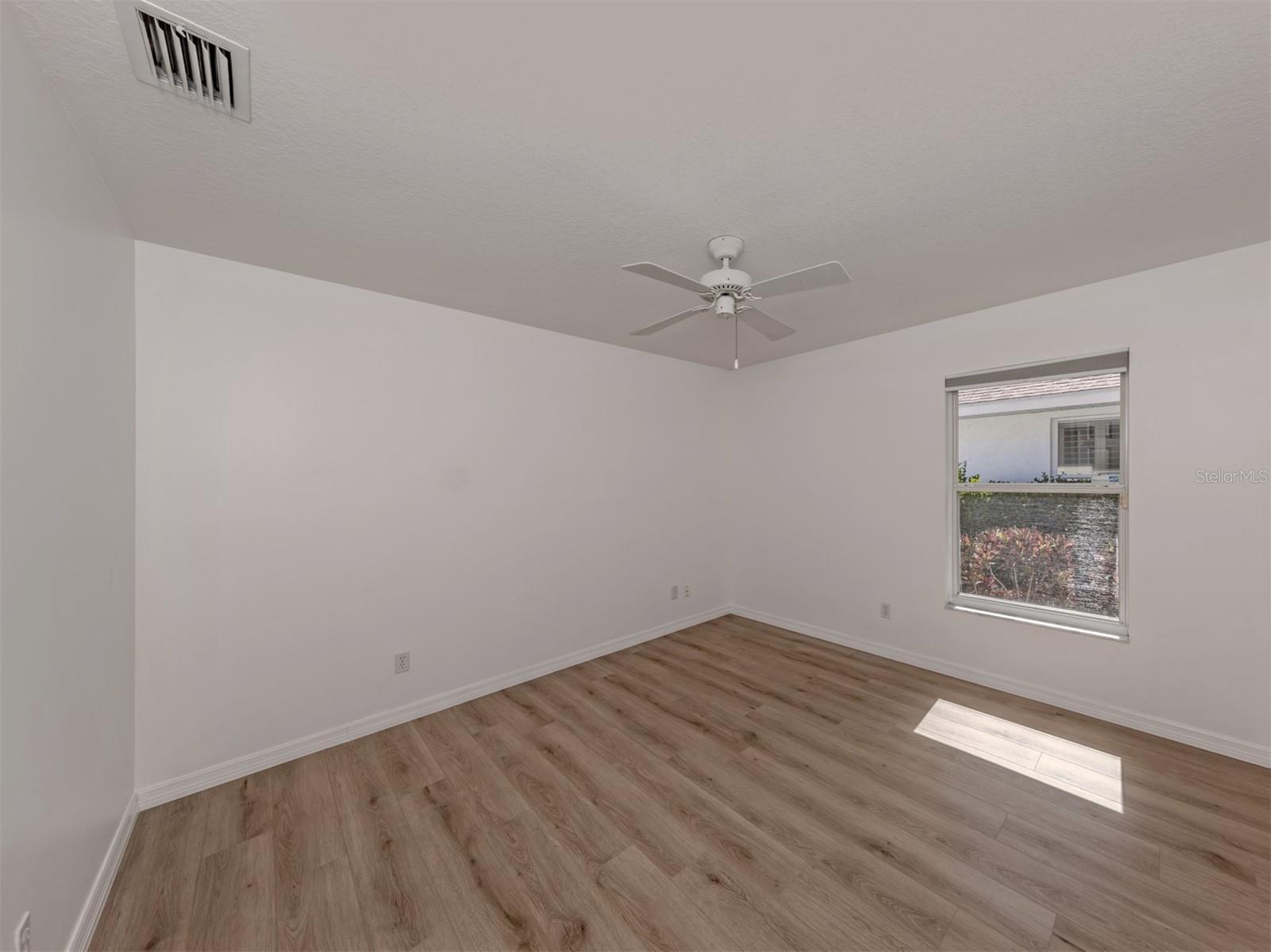 ASHLEY OAKS - Residential