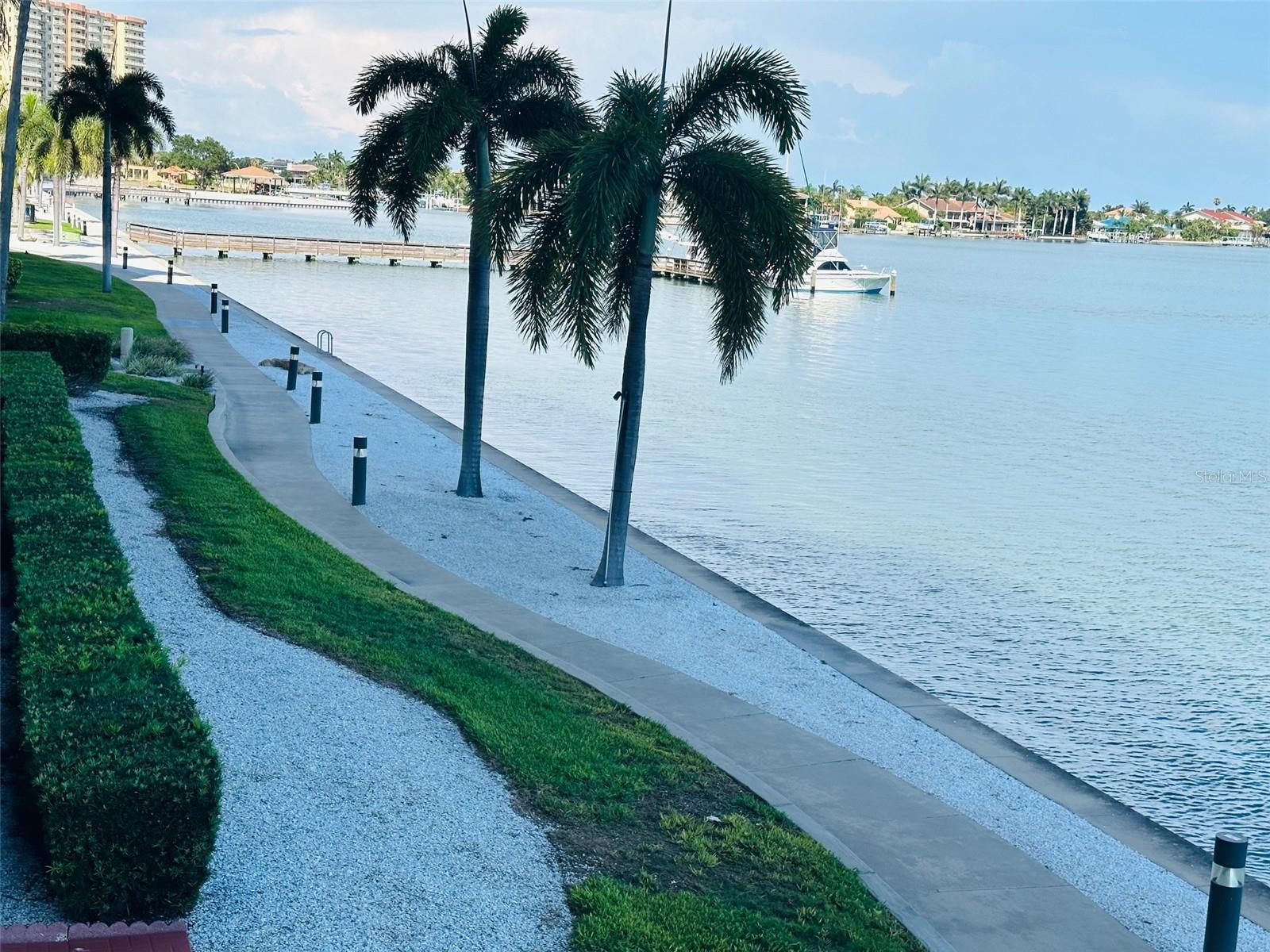 BAYWAY ISLES POINT BRITTANY FOUR - Residential