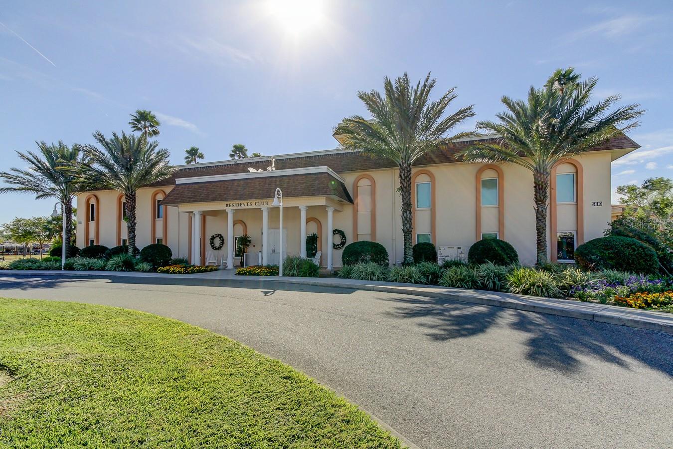 BAYWAY ISLES POINT BRITTANY FOUR - Residential