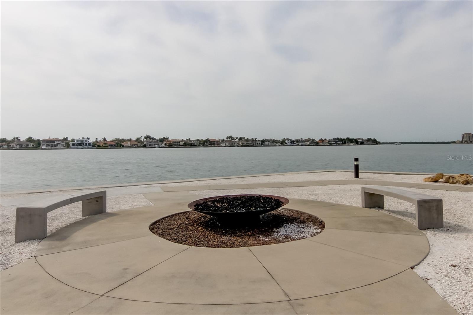 BAYWAY ISLES POINT BRITTANY FOUR - Residential