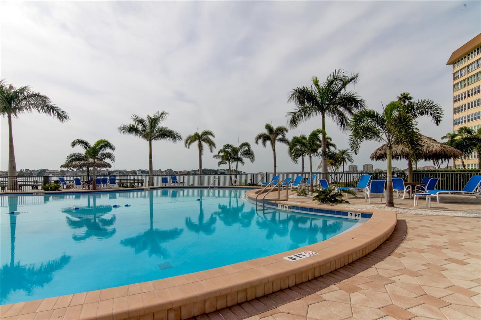 BAYWAY ISLES POINT BRITTANY FOUR - Residential