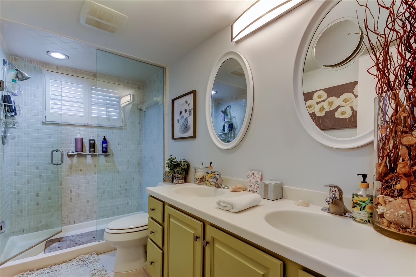 BAYWAY ISLES POINT BRITTANY FOUR - Residential