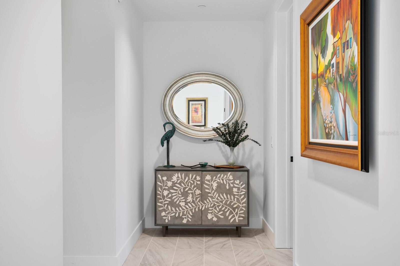 REFLECTION CONDO - Residential