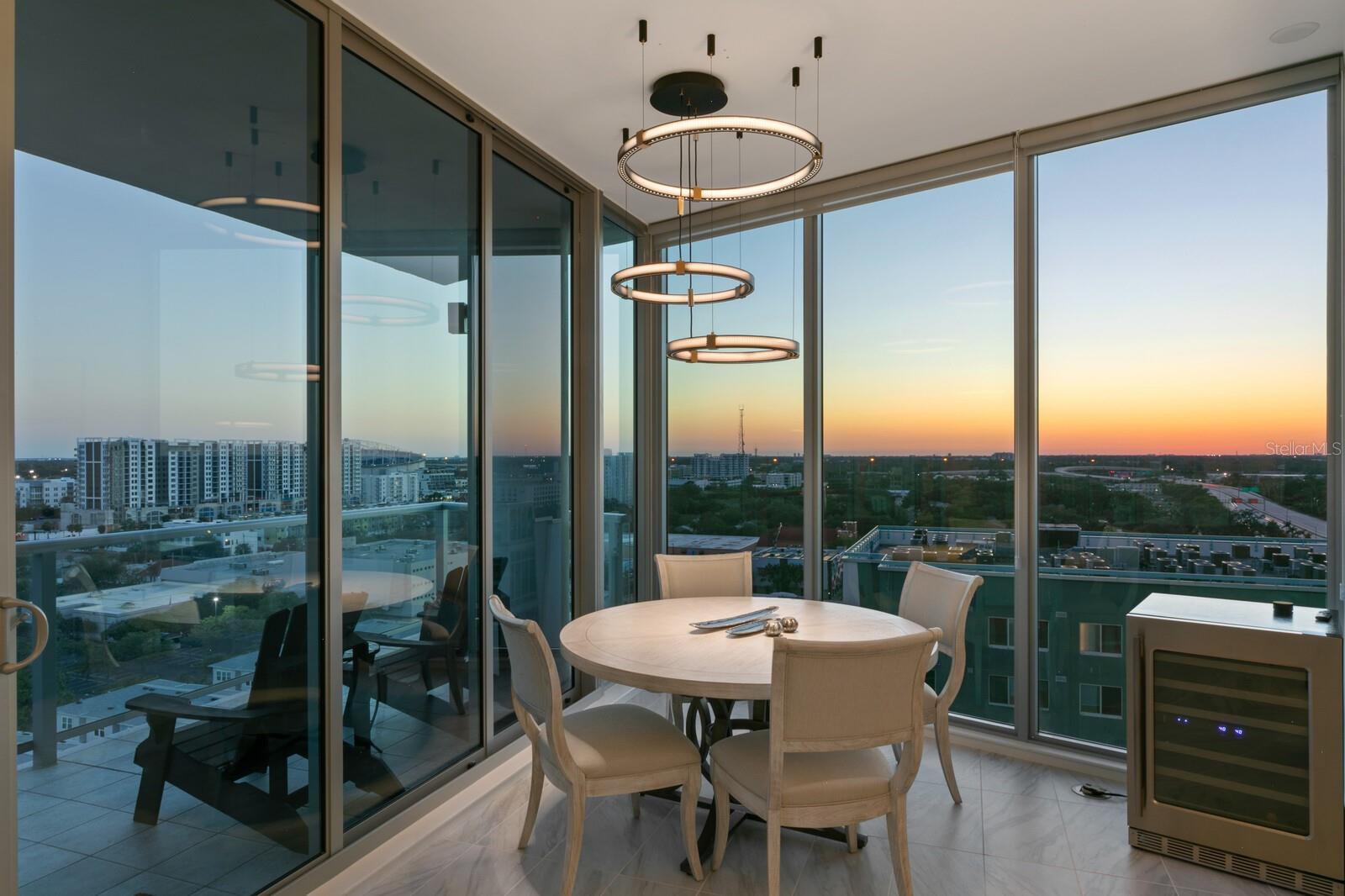 REFLECTION CONDO - Residential