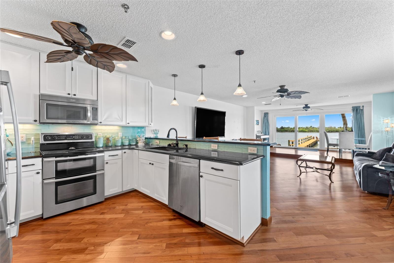 RIVER EDGE ACRES - Residential