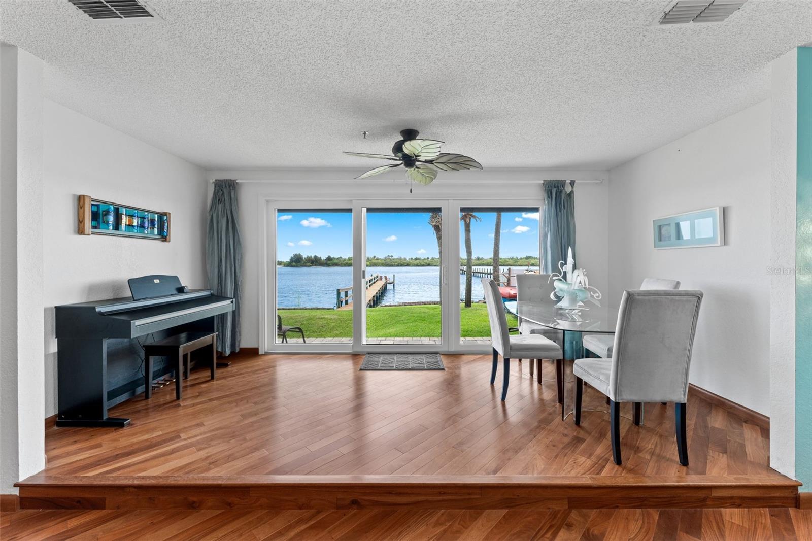 RIVER EDGE ACRES - Residential