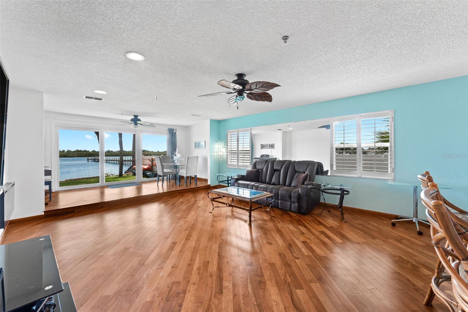 RIVER EDGE ACRES - Residential