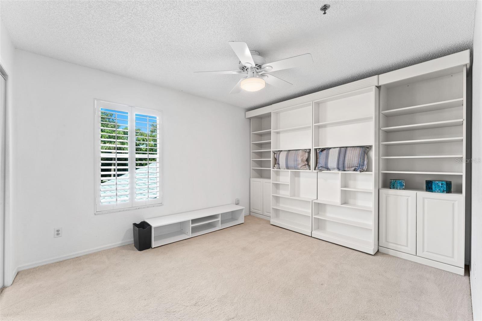 RIVER EDGE ACRES - Residential