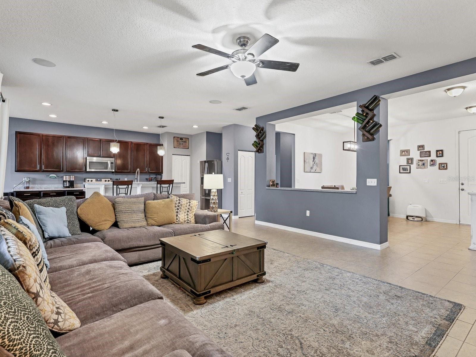 STERLING LAKE - Residential