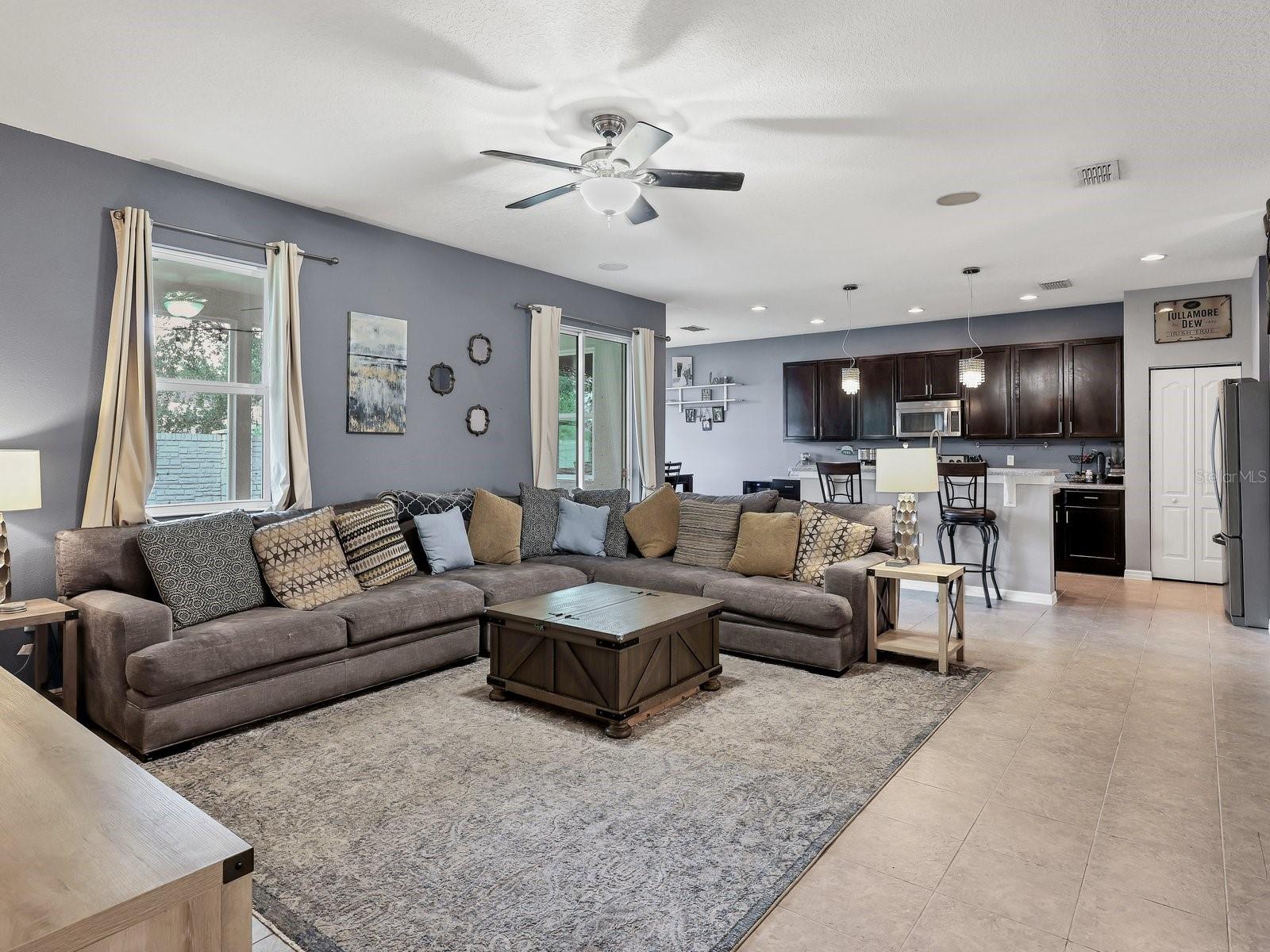 STERLING LAKE - Residential