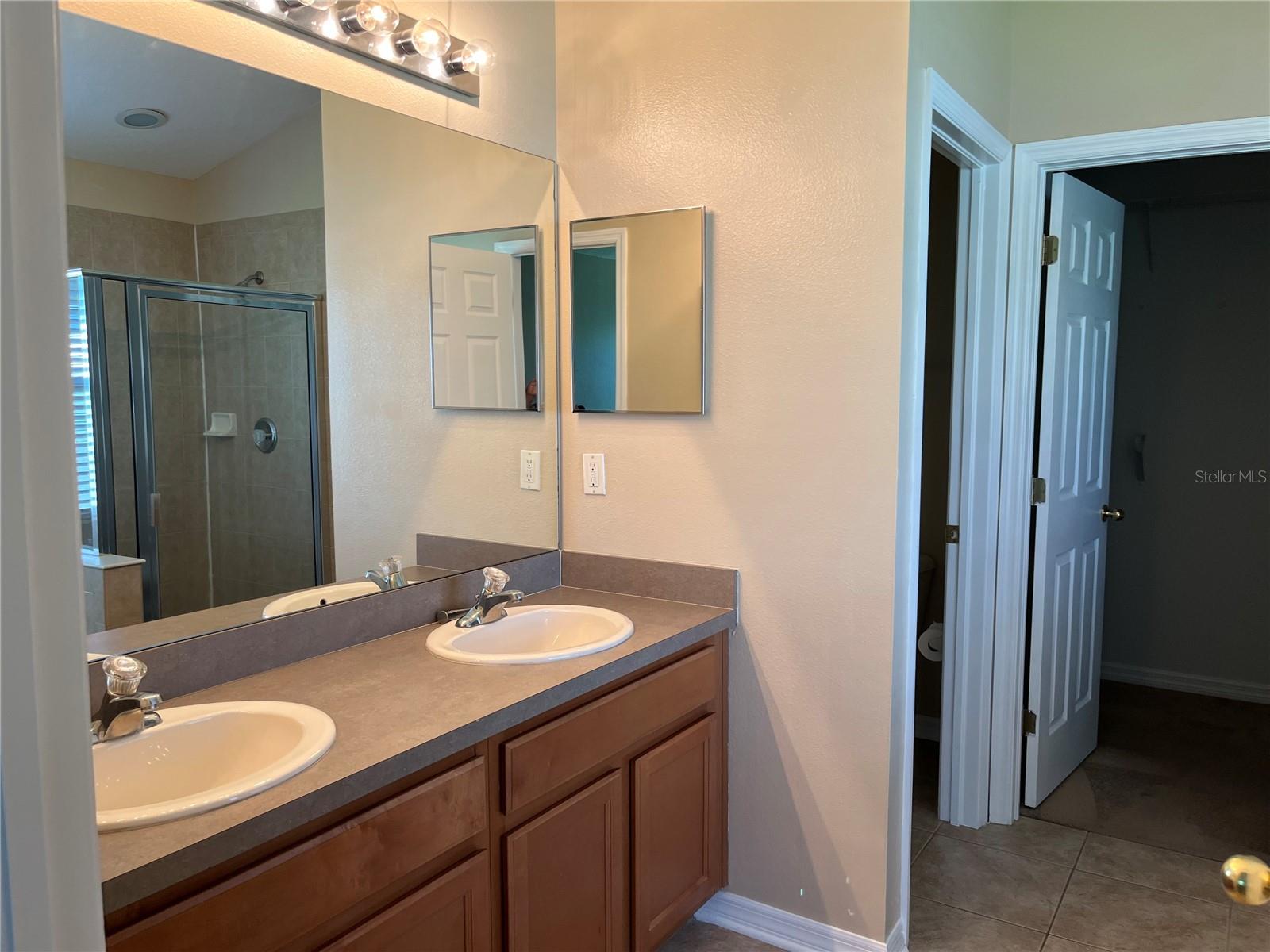 DUPREE LAKES, SECTION 2 - Residential Lease