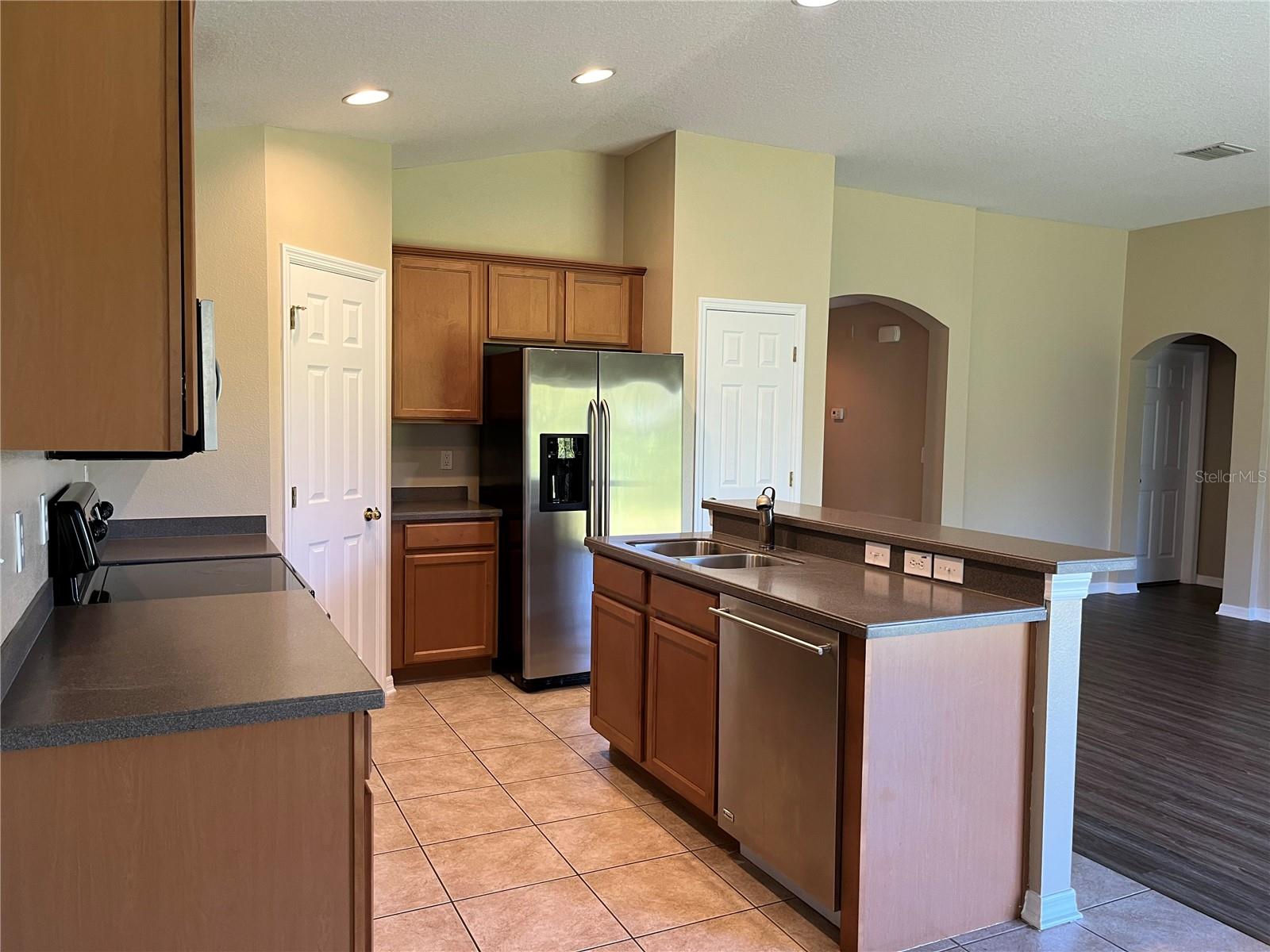 DUPREE LAKES, SECTION 2 - Residential Lease