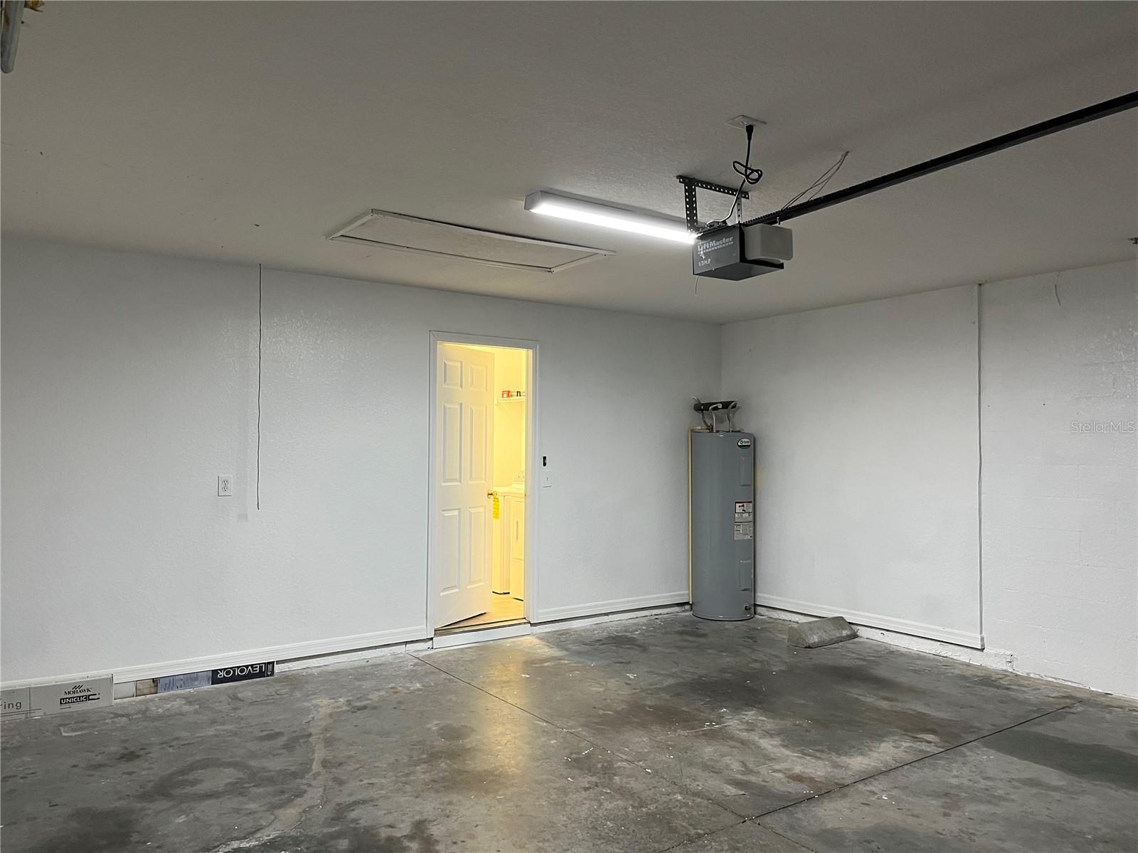 DUPREE LAKES, SECTION 2 - Residential Lease