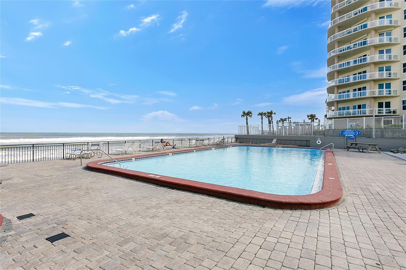 OCEANSIDE INN, A CONDO - Residential