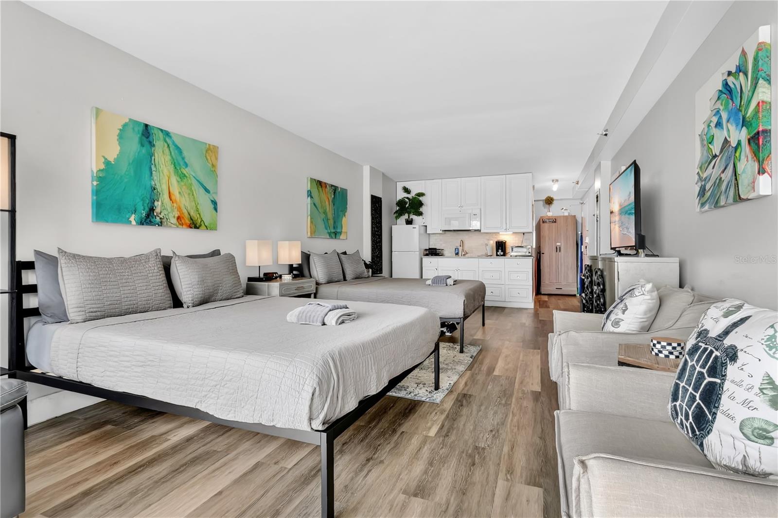 OCEANSIDE INN, A CONDO - Residential