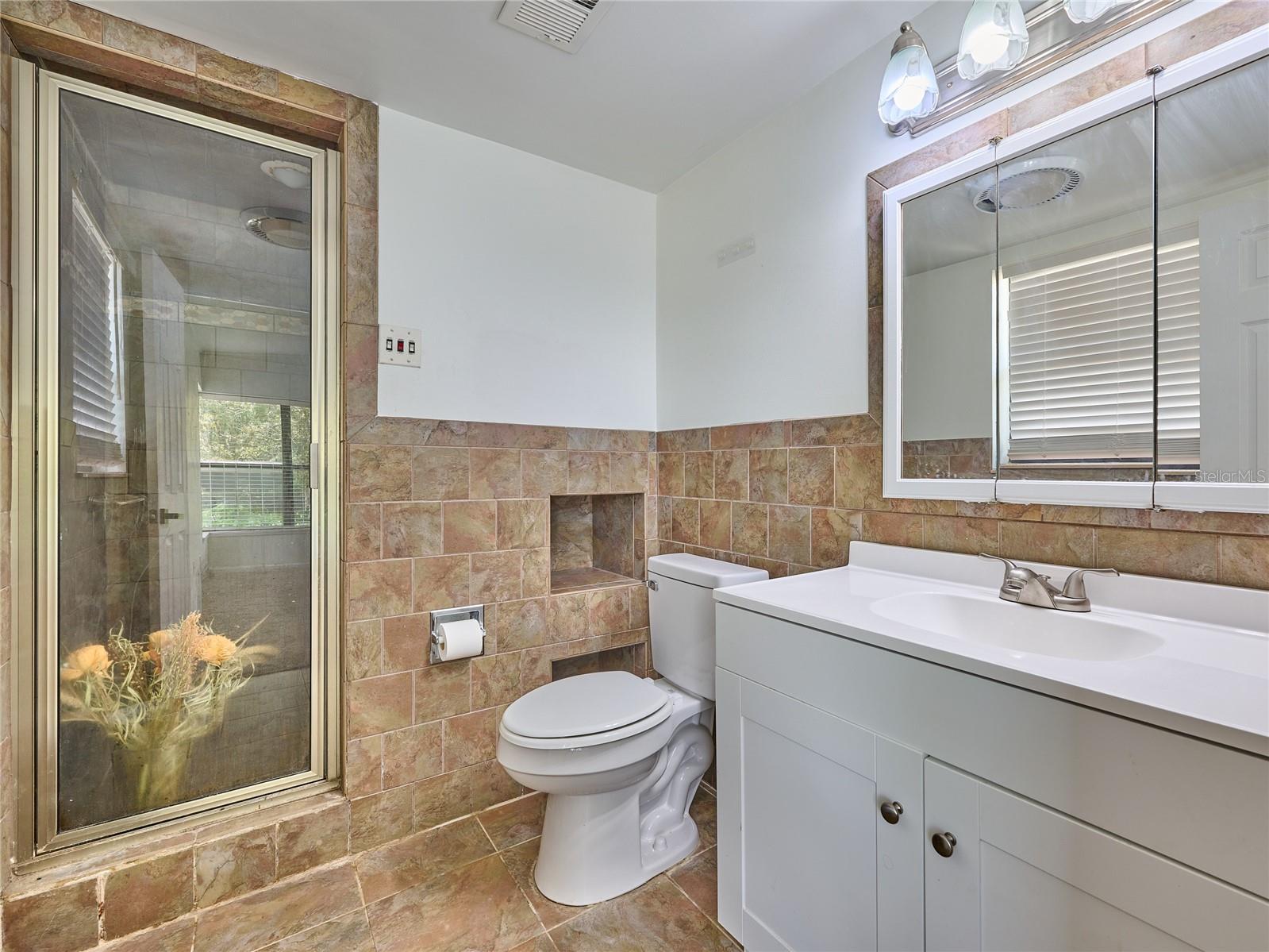 GROVE MANORS - Residential