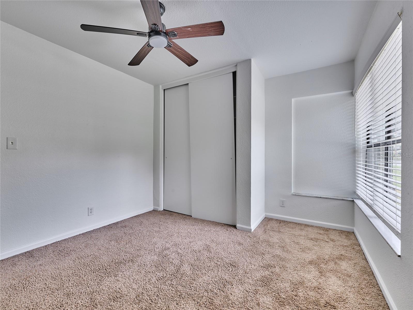 GROVE MANORS - Residential