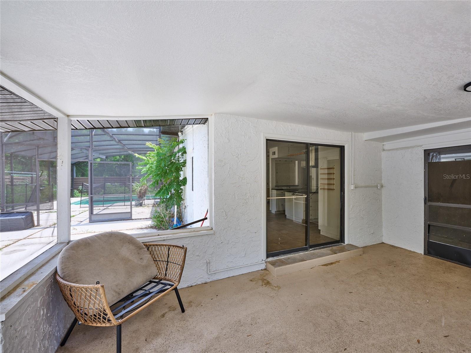 GROVE MANORS - Residential