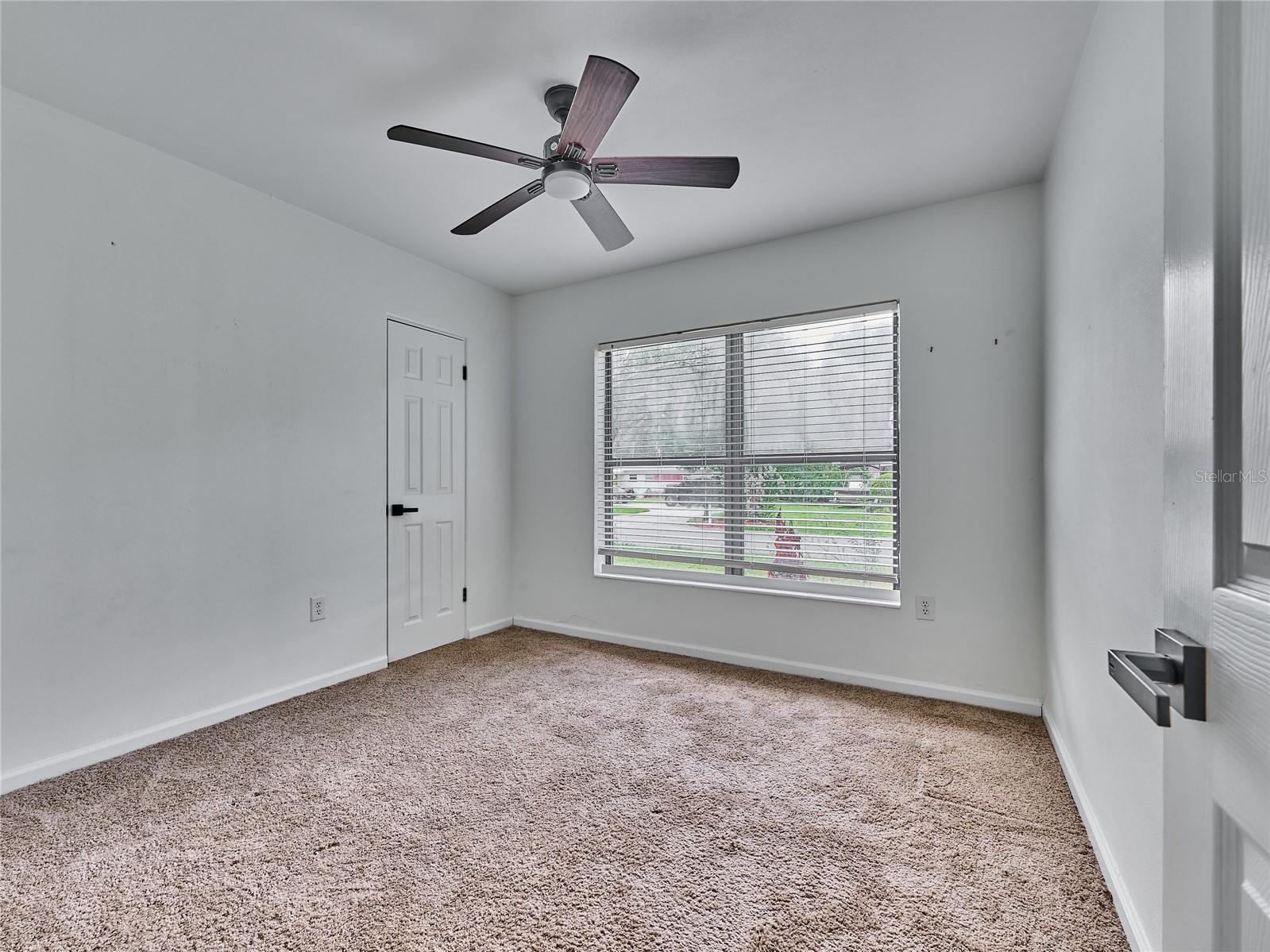 GROVE MANORS - Residential