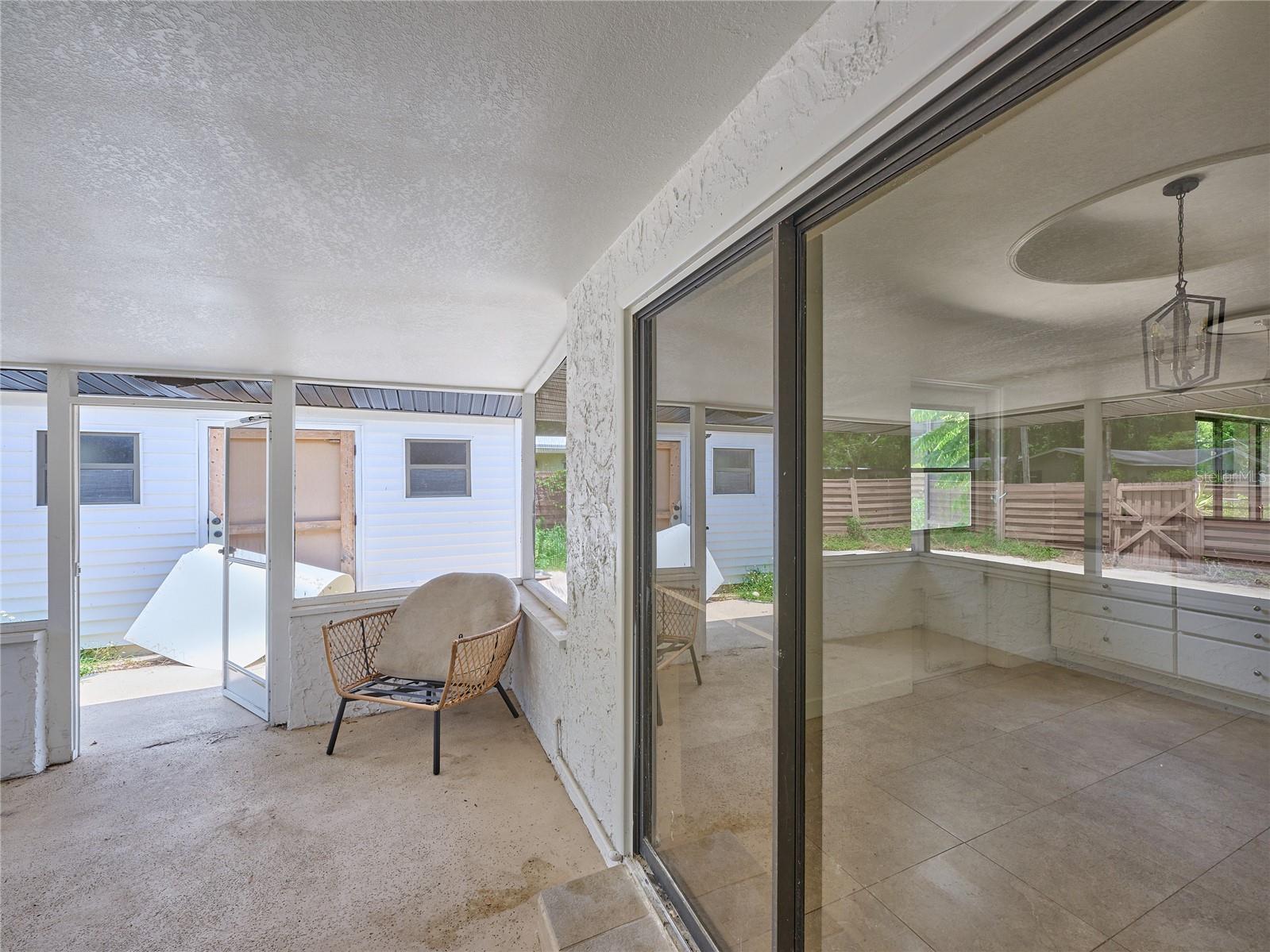 GROVE MANORS - Residential