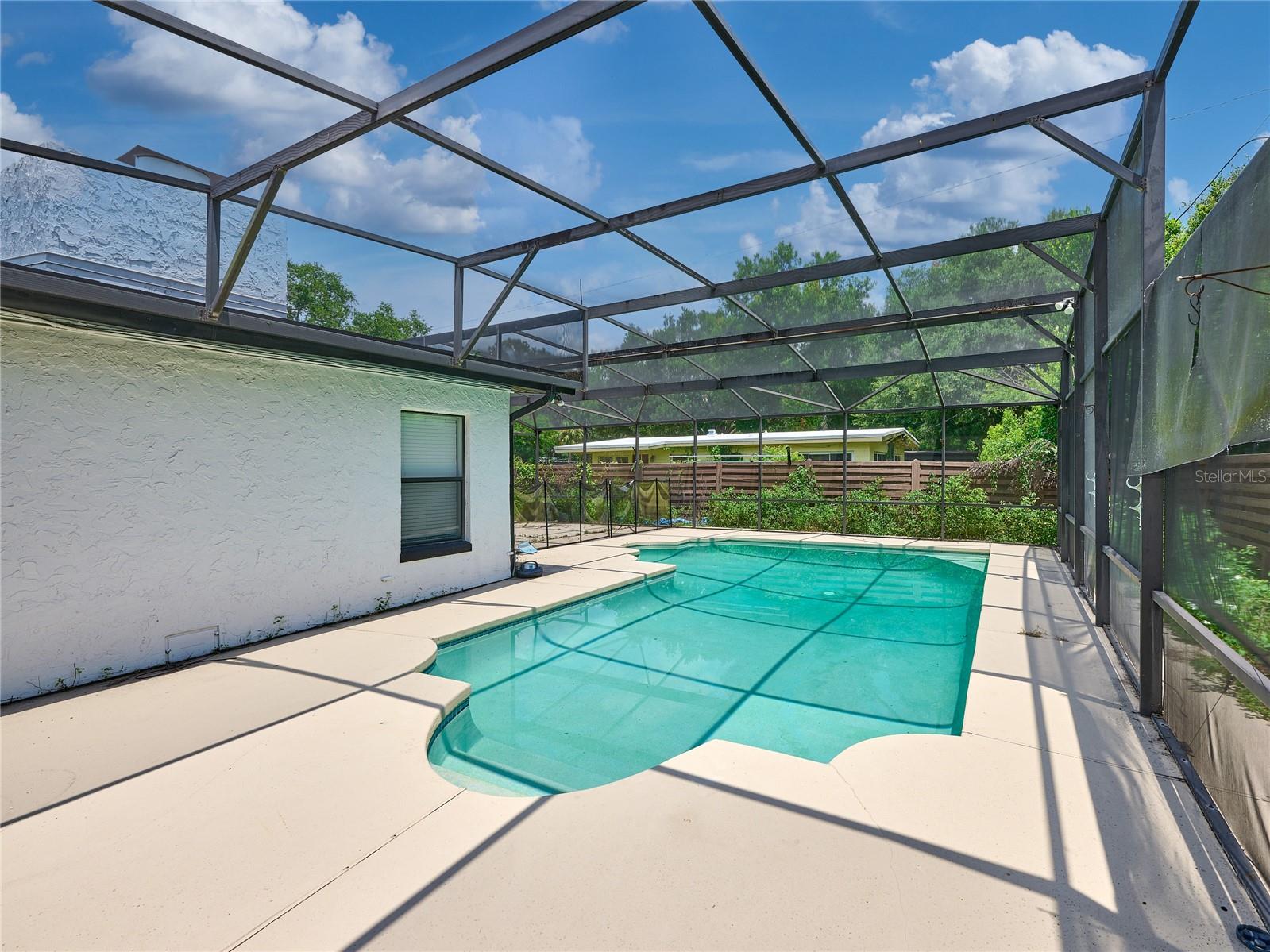 GROVE MANORS - Residential
