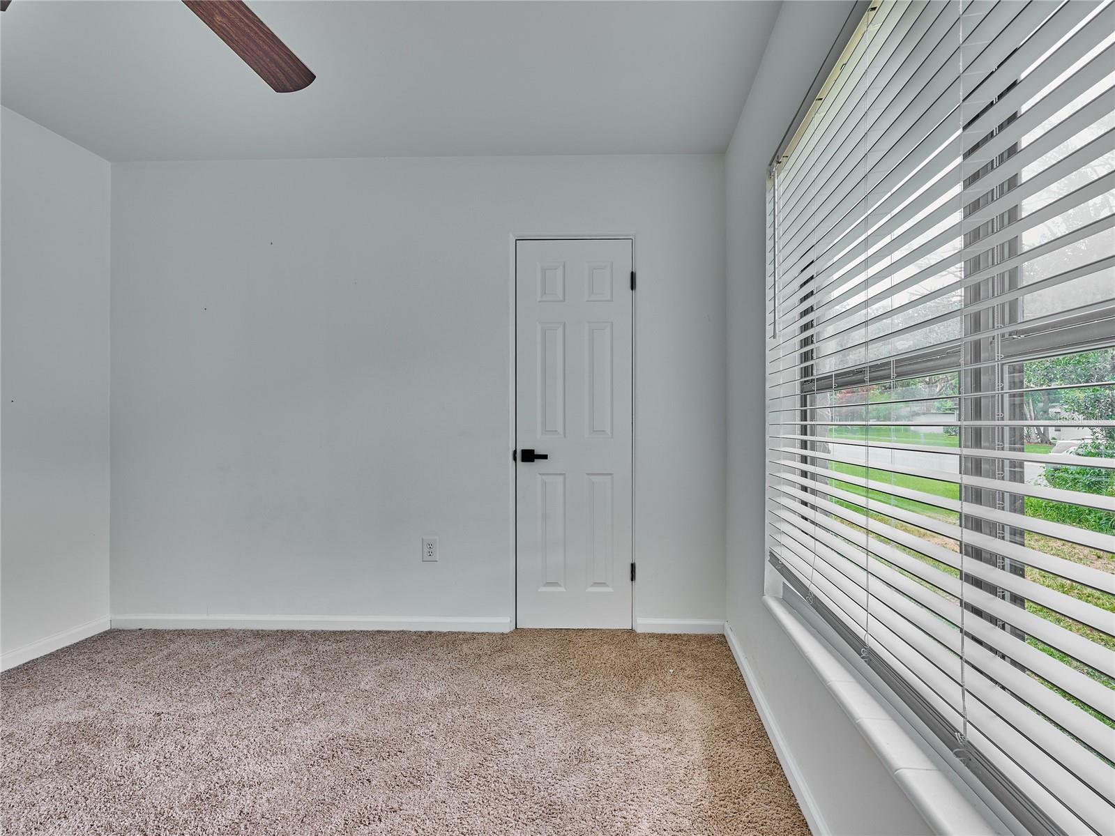 GROVE MANORS - Residential
