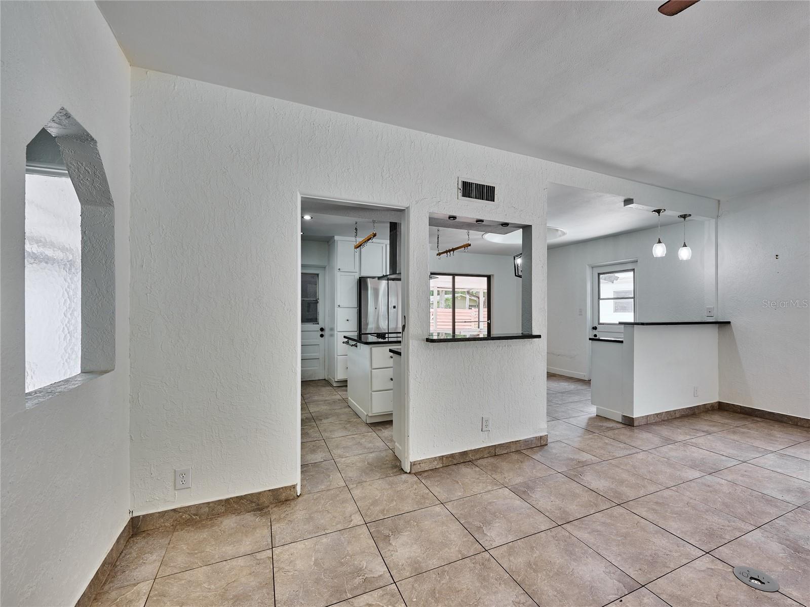 GROVE MANORS - Residential