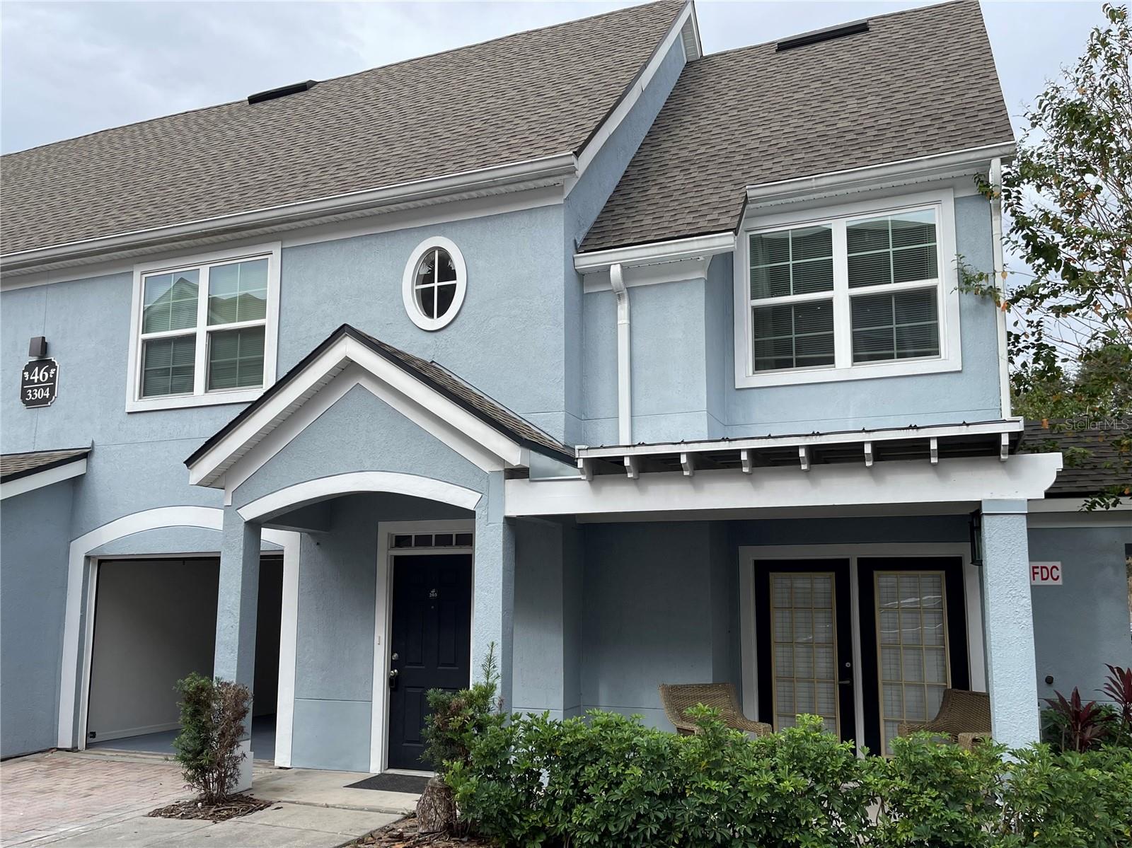 Great 2 bedrooms and 2 bath corner unit on the 2nd floor (top floor) with one car garage attached in a 24hr. security guard gated community with a 4,000sf. fitness center, 2 swimming pools with hot tubs, indoor basketball court, fishing pier and boat ramp, etc. The unit has hard floor. Great school location. It is conveniently located from downtown Orlando, attractions and major roads, I4, 408, Turnpike, International airport, etc., 10 Min from Mall at Millennia and International Drive.