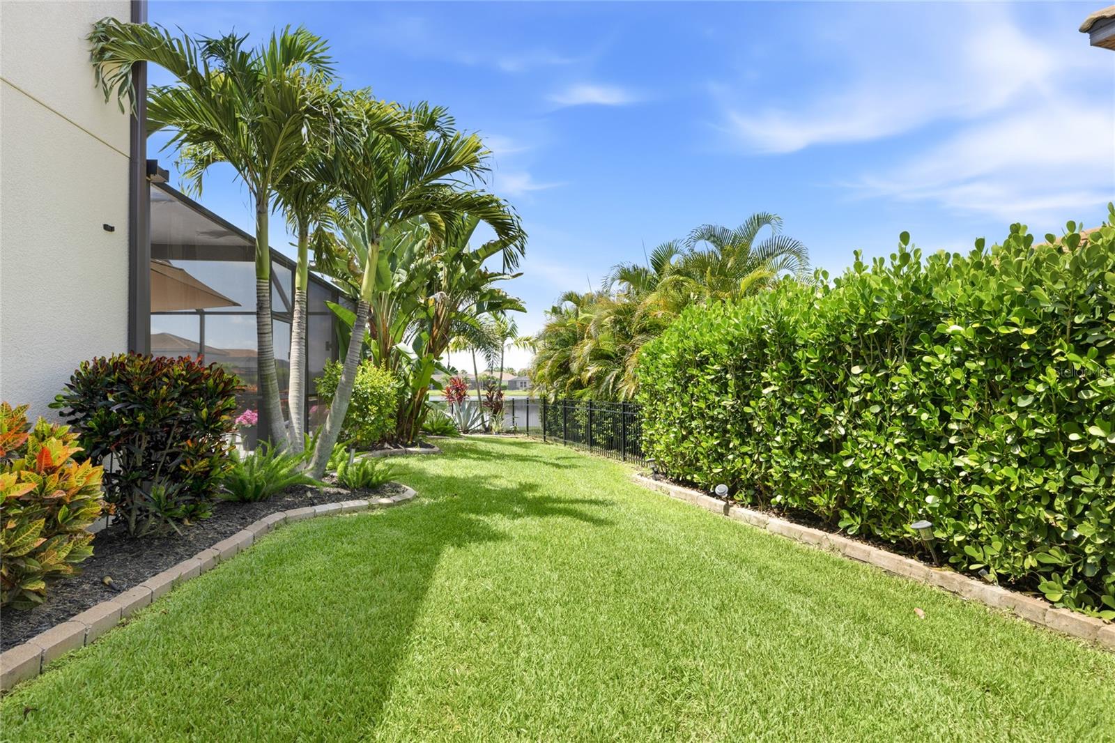 SAVANNA AT LAKEWOOD RANCH - Residential